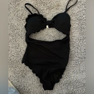 Cupshe one piece bathing suit